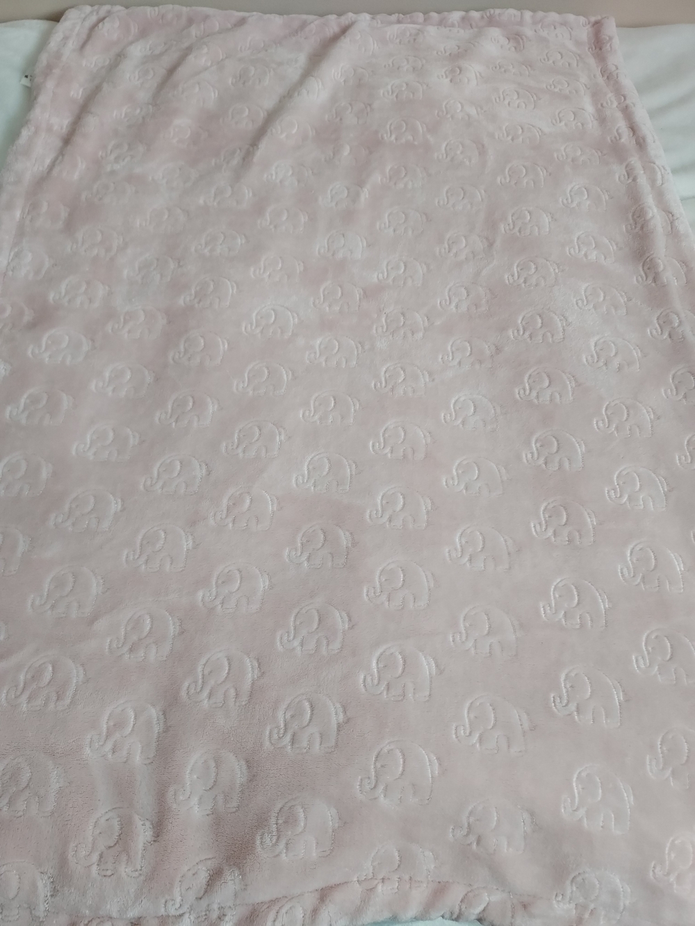Lullaby Kids Soft Cozy Pink Plush Sherpa Blanket Embossed Elephant Pattern Lovey